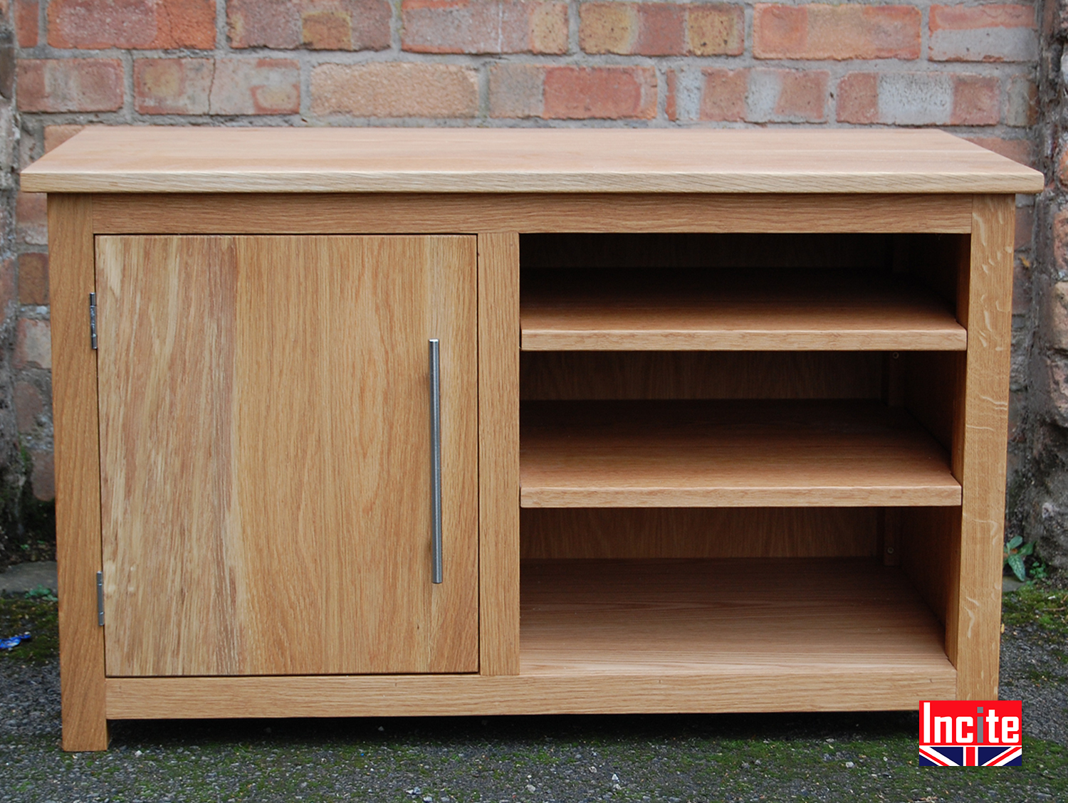 Derbyshire handmade Solid Oak Media Television